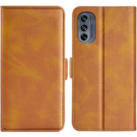 Mobigear Slim Magnet Motorola Moto G62 Hülle Klapphülle Geldbörse - Cognac
