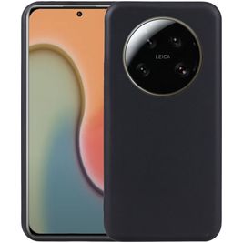 Mobigear Basics Xiaomi 13 Ultra Hülle Flexibles TPU Backcover - Schwarz