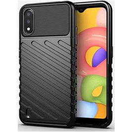 Mobigear Groove Samsung Galaxy A01 Hülle Flexibles TPU Backcover - Schwarz