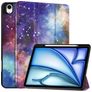 Mobigear Tri-Fold iPad Air 13 Zoll (2024) Hülle Klapphülle + Stifthalter - Milky Way Nebula