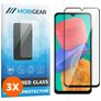 Mobigear Premium Samsung Galaxy M33 Panzerglas Gehärtetes Glas Displayschutz - Hüllenfreundlich - Schwarz (3er Pack)