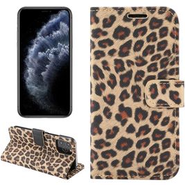 Mobigear Leopard iPhone 12 Hülle Klapphülle Geldbörse - Gelb