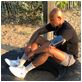 Mobigear Easy Fit Handyhalterung Joggen HONOR 10 Lite Sporthülle Neopren Sportarmband - Schwarz