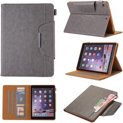 Mobigear Luxury iPad 9 (2021) Klapphülle + Stylus-Halter - Grau